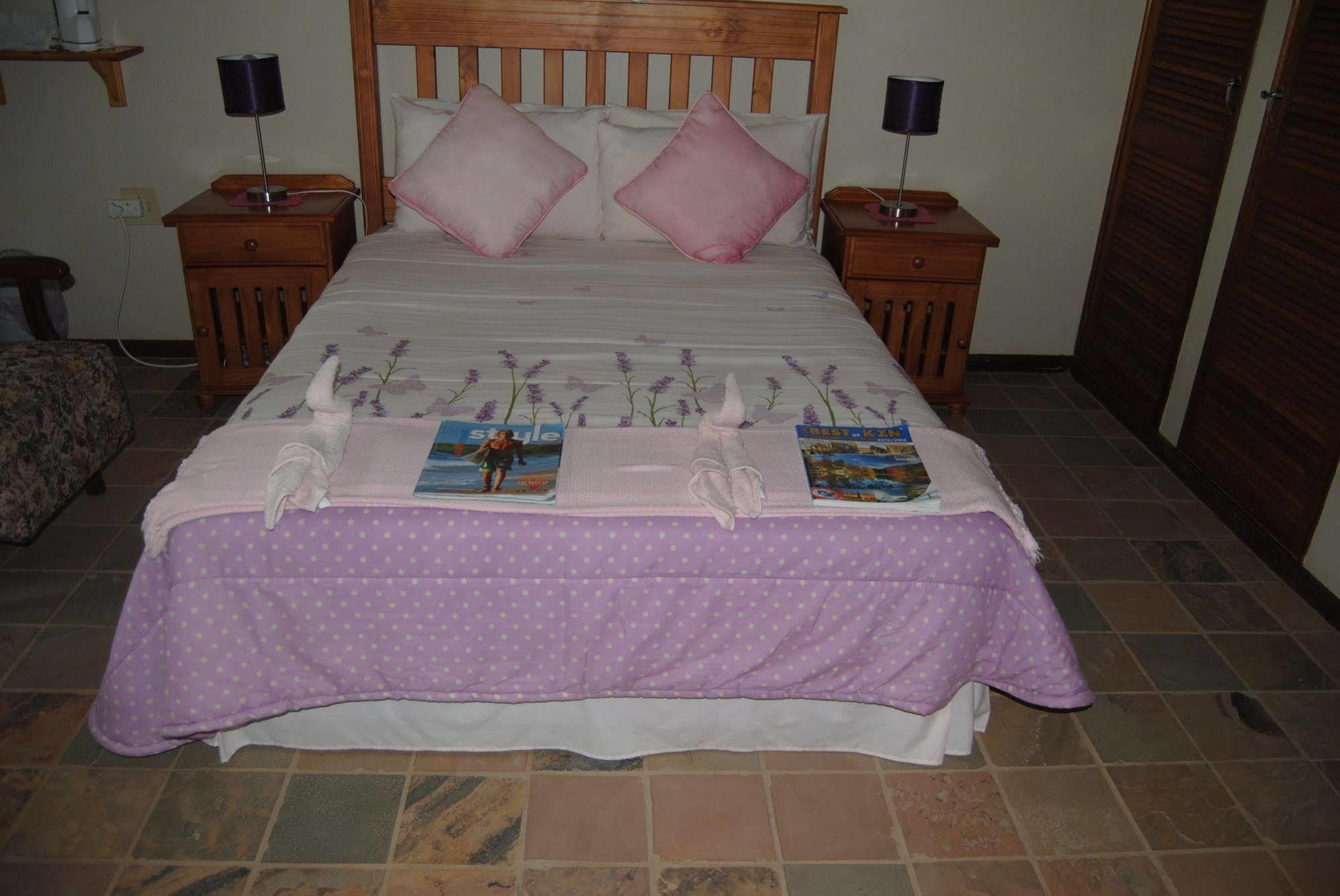 Buya Futhi Bed & Breakfast Saint Lucia Estuary Exteriör bild